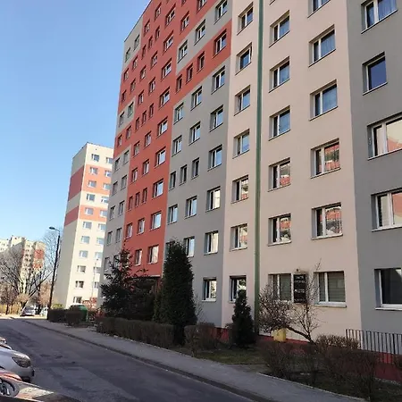 Spodek Modrzewiowa 24 아파트